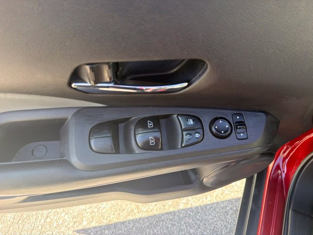Used 2023 Nissan Kicks SR w/ SR Premium Package FWD image 20