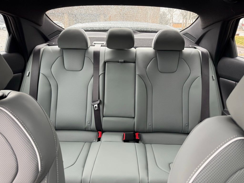 New 2026 Hyundai Elantra Limited image 22