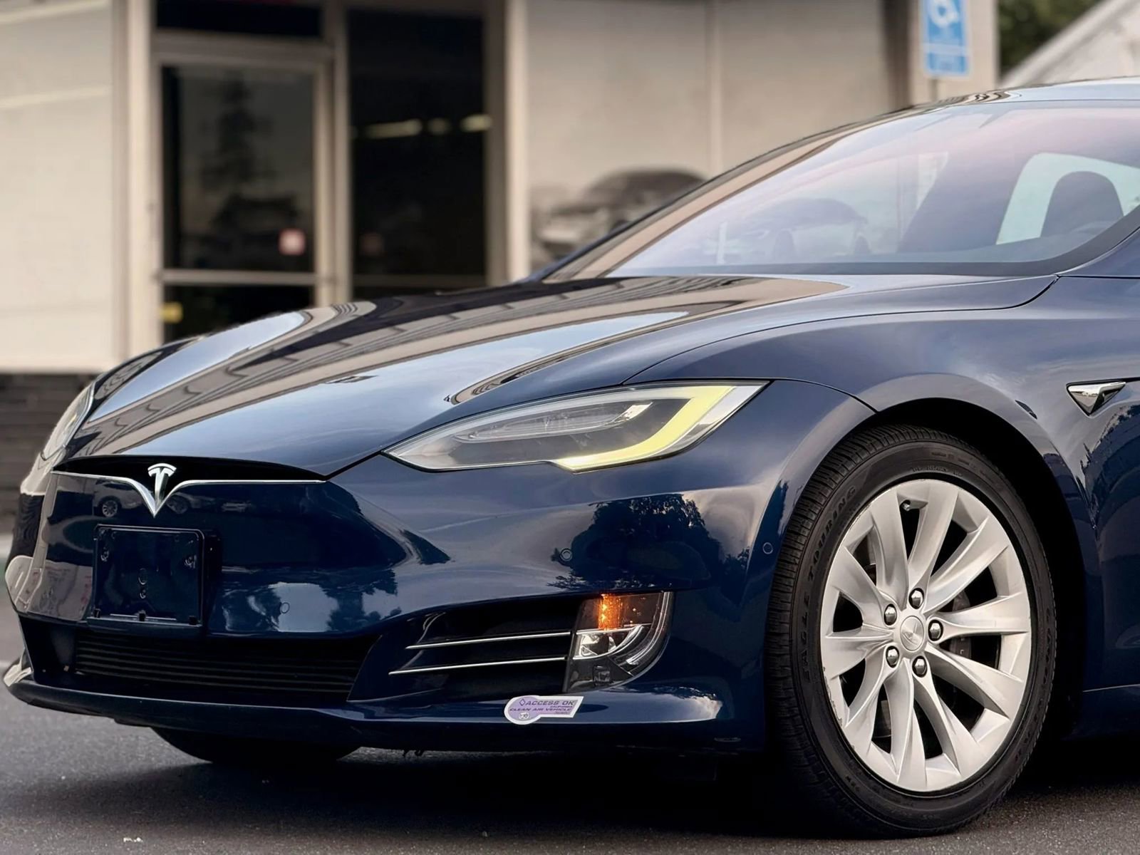 Used 2018 Tesla Model S 100D image 4