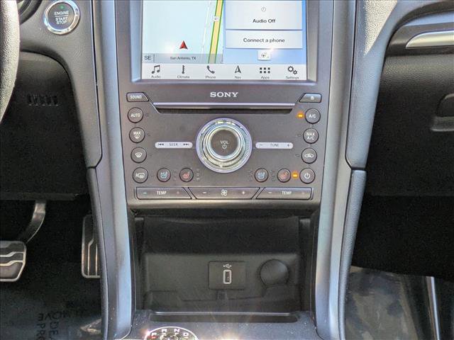 Used 2017 Ford Fusion Titanium image 19