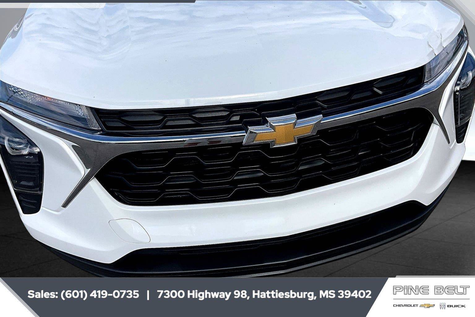 Used 2026 Chevrolet Trax LS FWD image 22