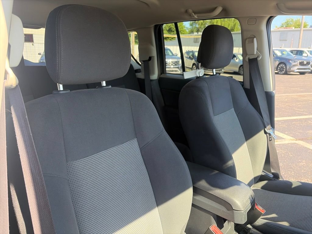 Used 2015 Jeep Compass Sport w/ Power Value Group AWD/4WD image 32