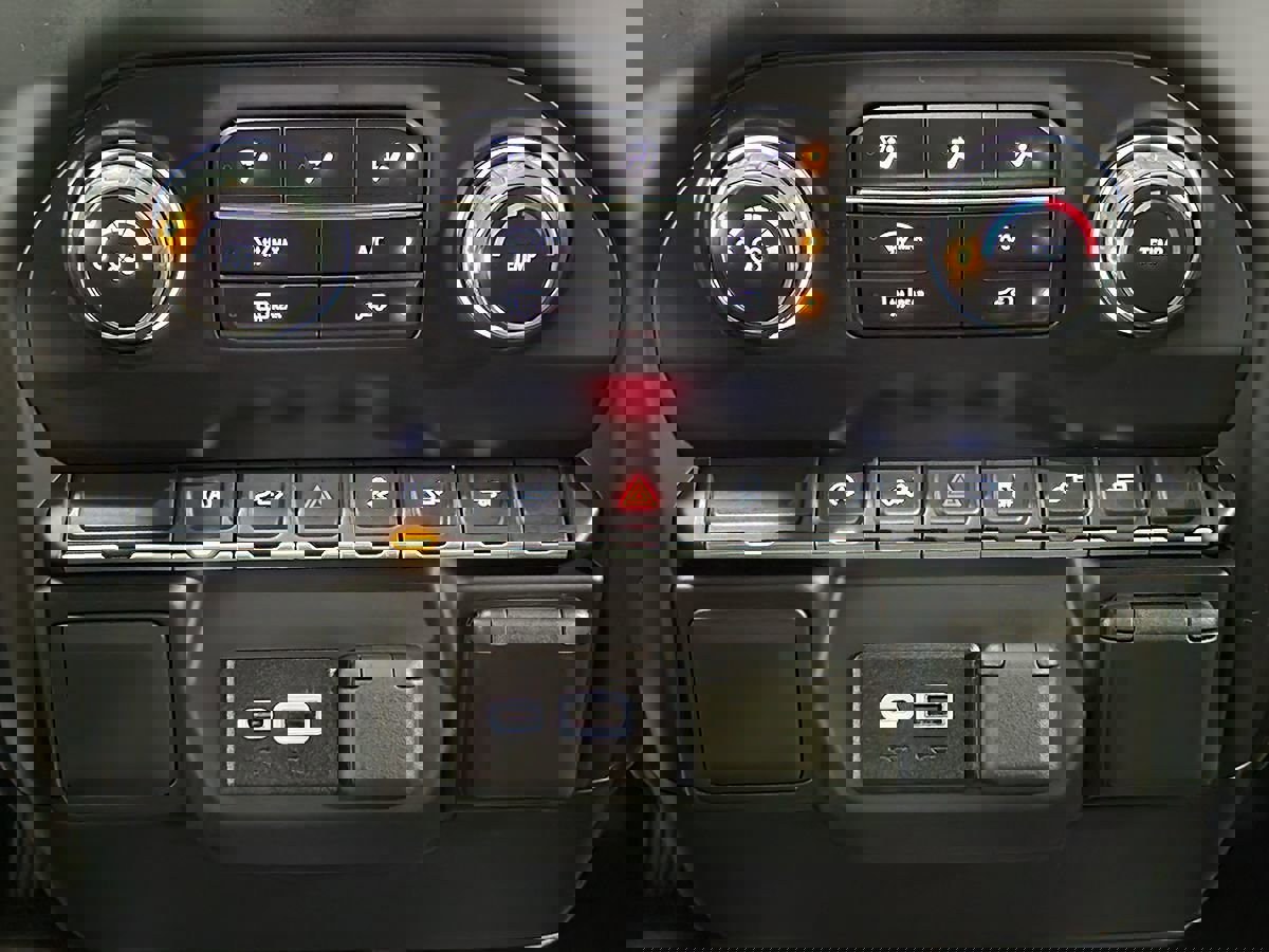 Used 2022 Chevrolet Silverado 1500 Custom w/ Safety Confidence Package image 41