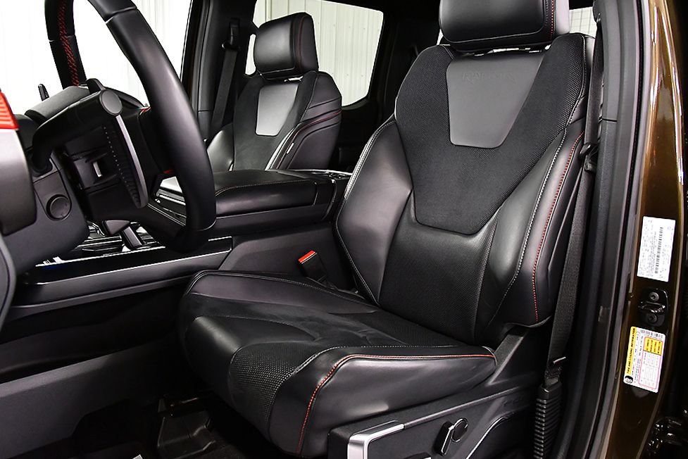 Used 2025 Ford F150 Raptor AWD/4WD image 29