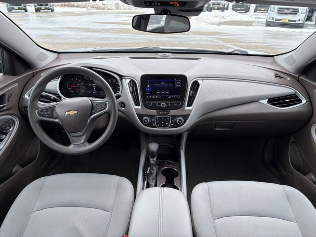 Used 2024 Chevrolet Malibu LT image 20