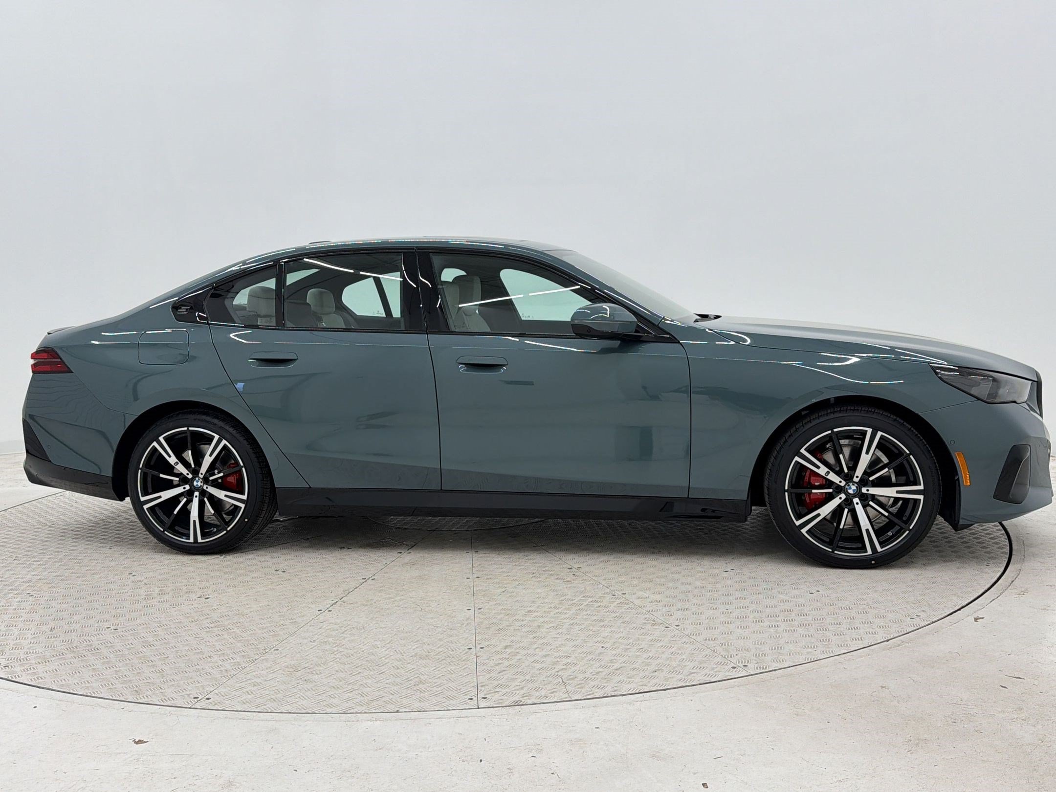 New 2026 BMW 530i w/ M Sport Package RWD image 8