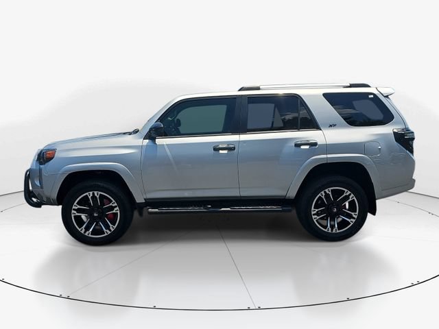 Used 2022 Toyota 4Runner SR5 RWD image 6