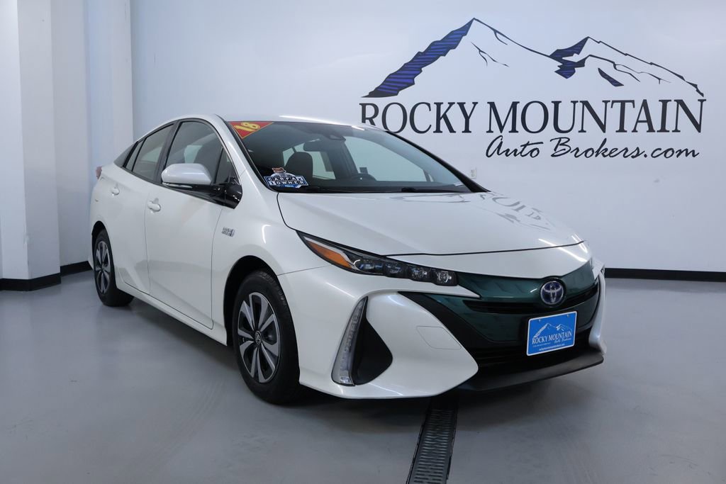 Used 2018 Toyota Prius Prime Premium image 1