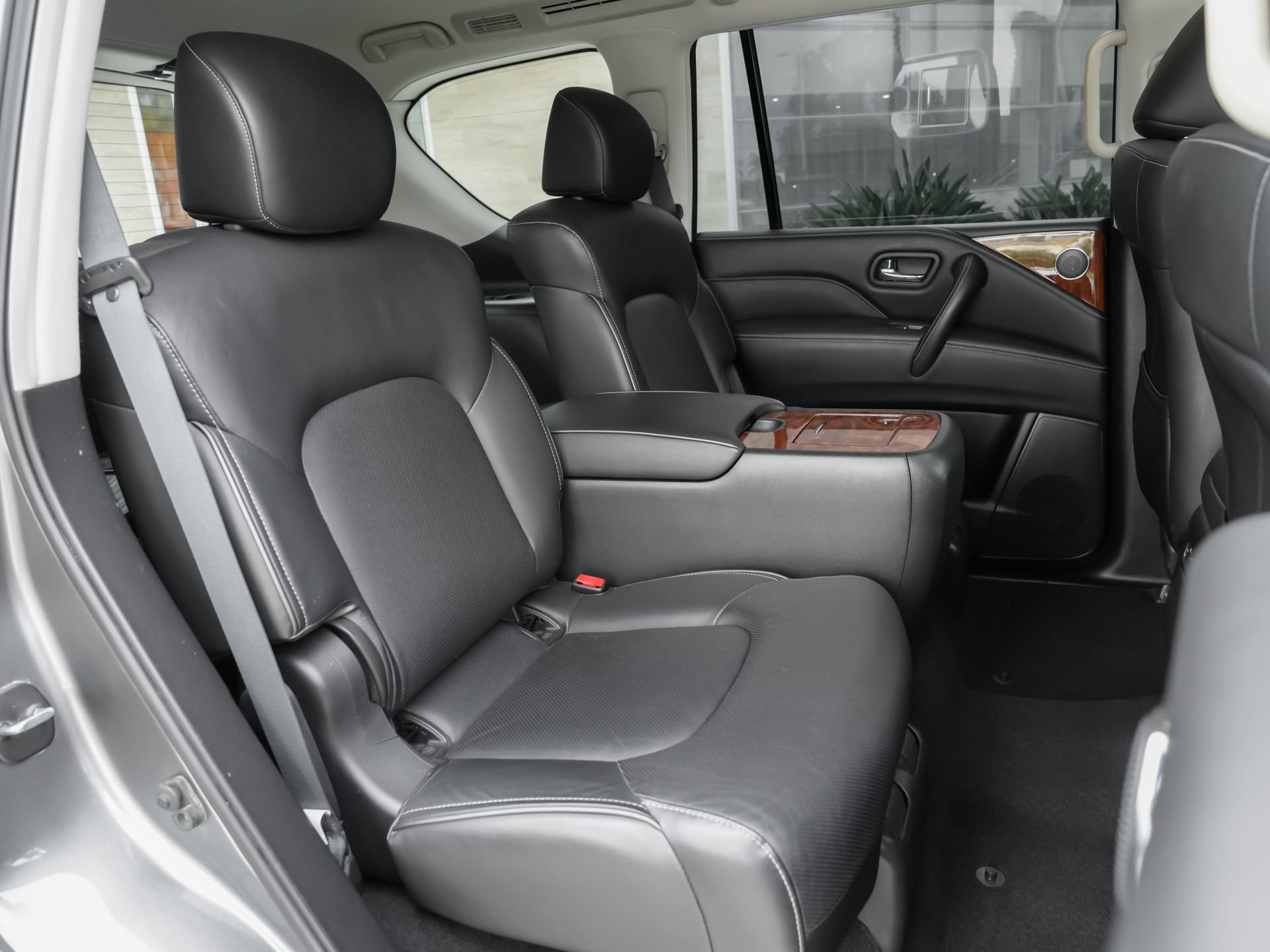 Certified 2019 INFINITI QX80 Luxe w/ All-Season Package RWD image 38