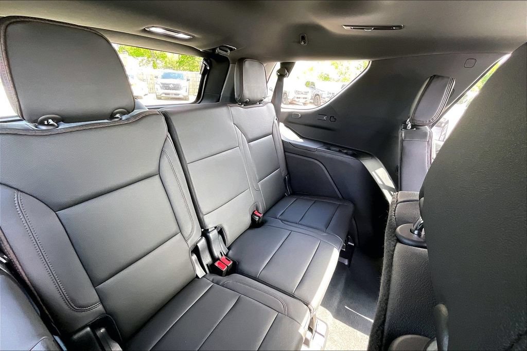 Used 2023 Chevrolet Tahoe High Country w/ Premium Package AWD/4WD image 39