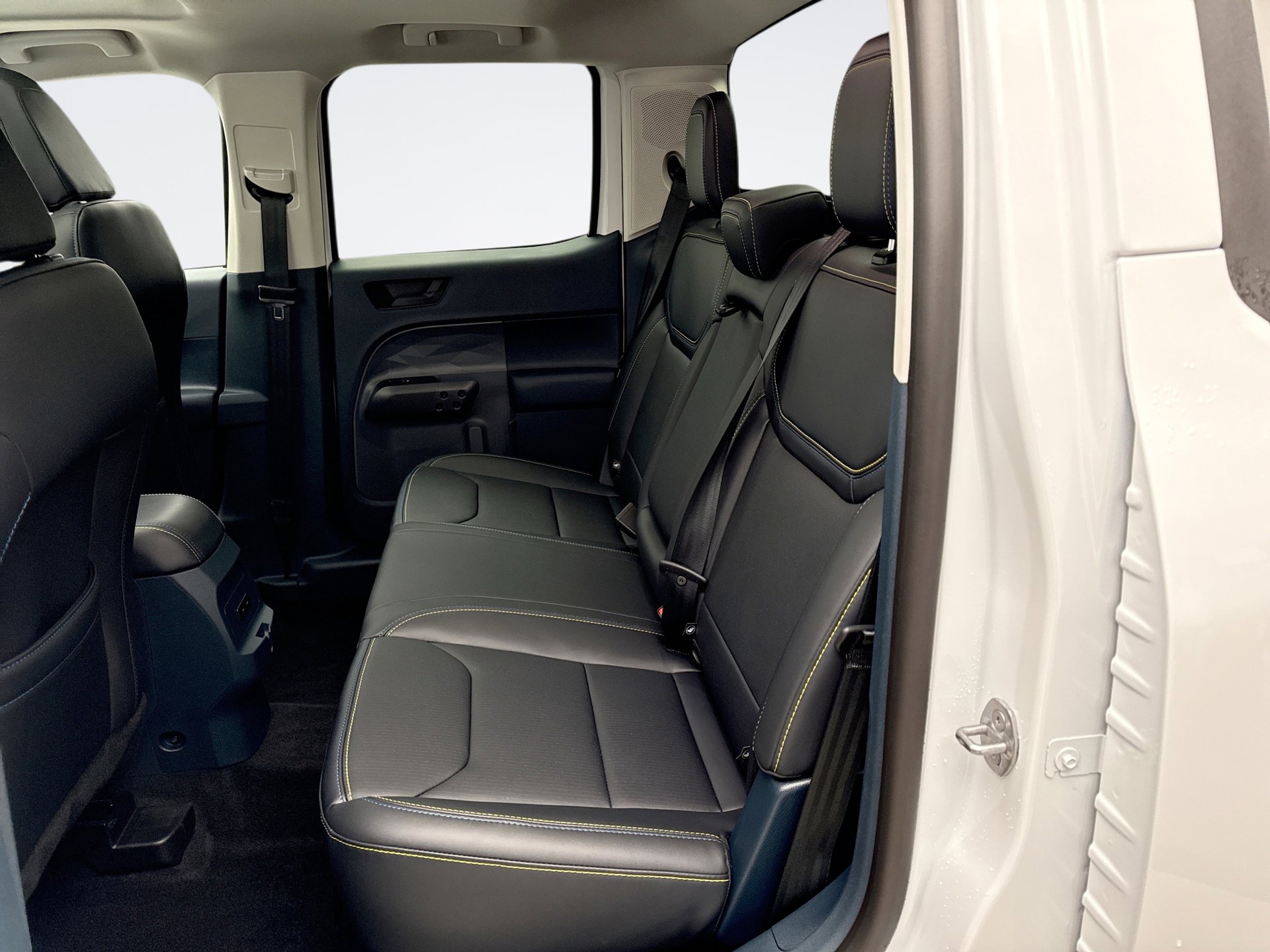 Used 2025 Ford Maverick Lobo image 19