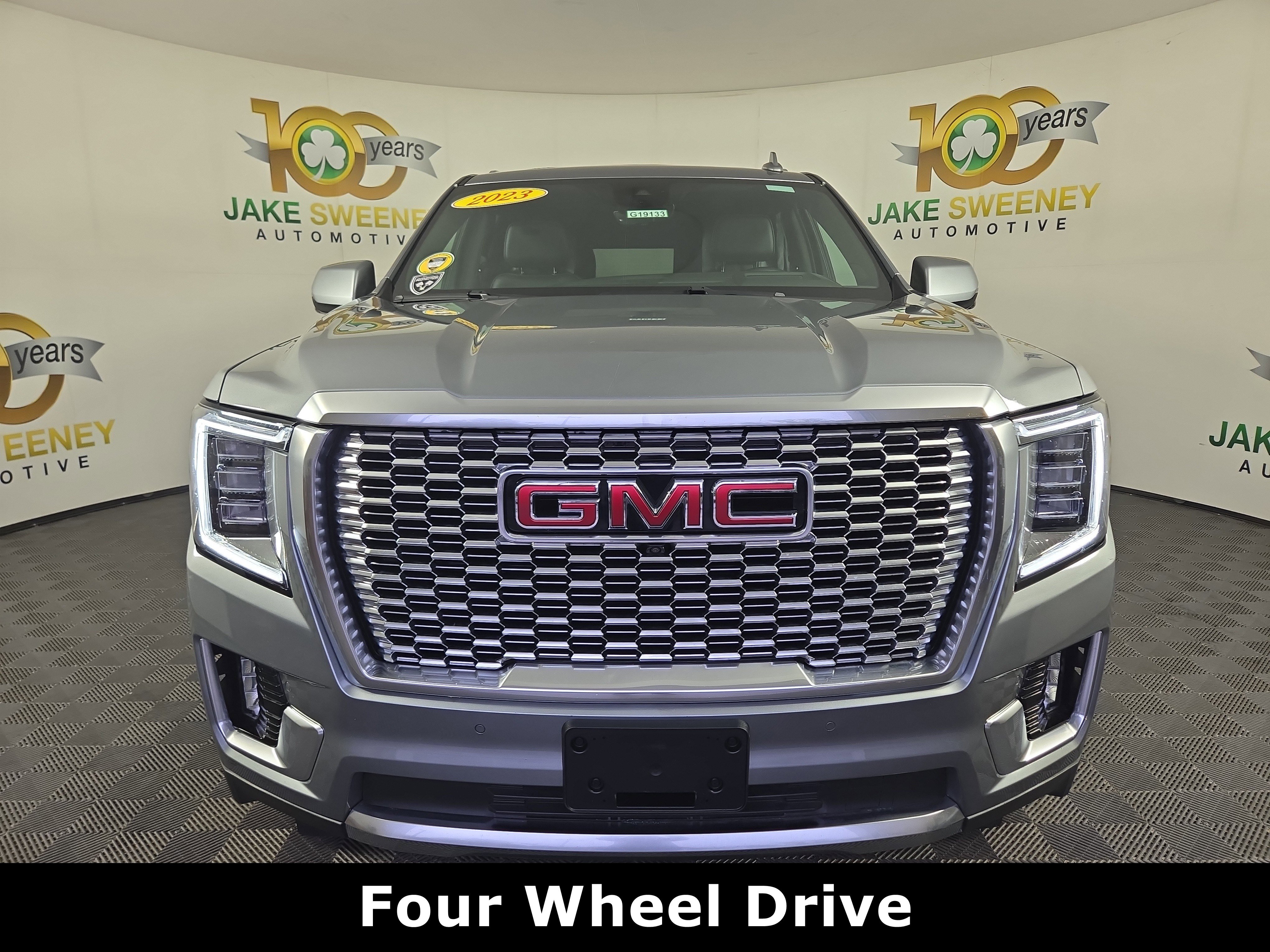 Certified 2023 GMC Yukon Denali w/ Advanced Technology Package image 2
