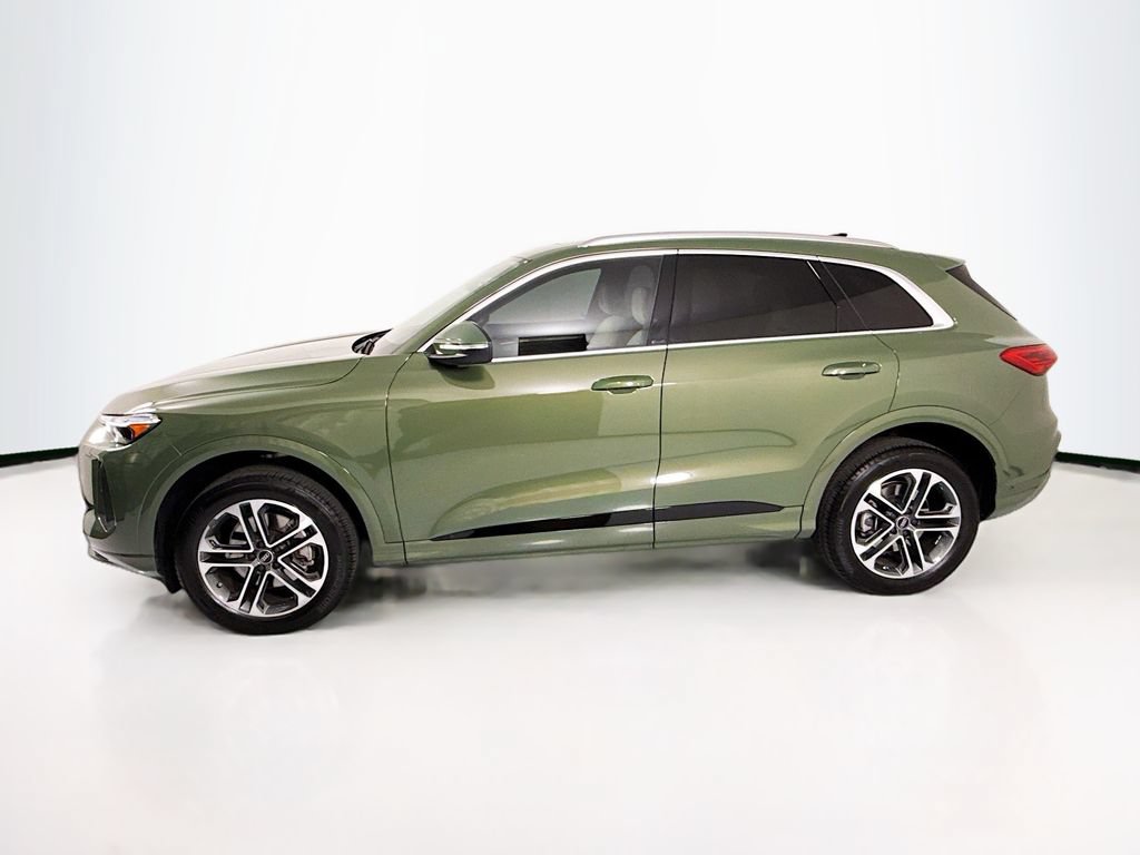 Used 2025 Audi Q5 Premium w/ Premium Plus AWD/4WD image 8