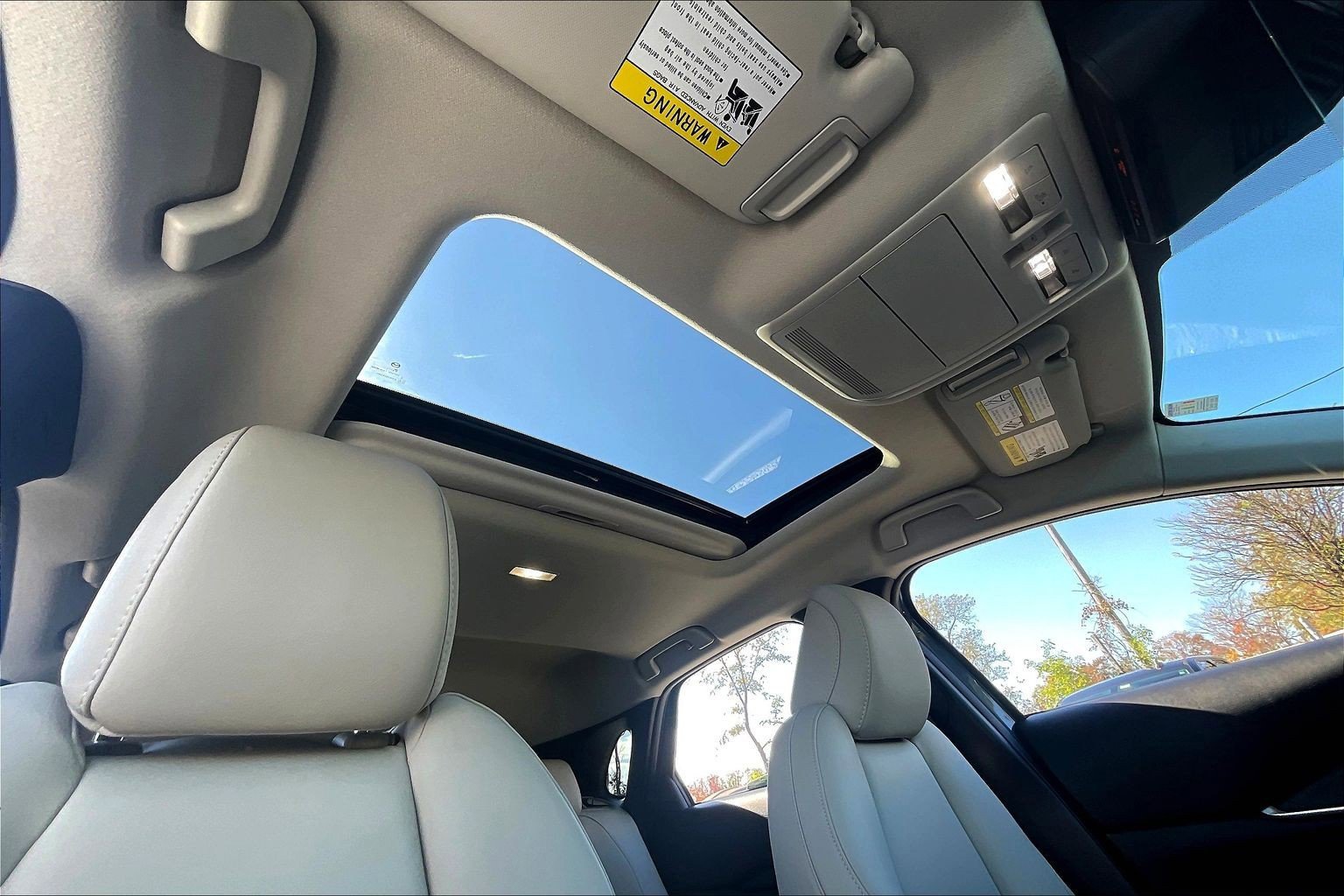 Used 2022 MAZDA CX-30 AWD 2.5 Turbo S image 12