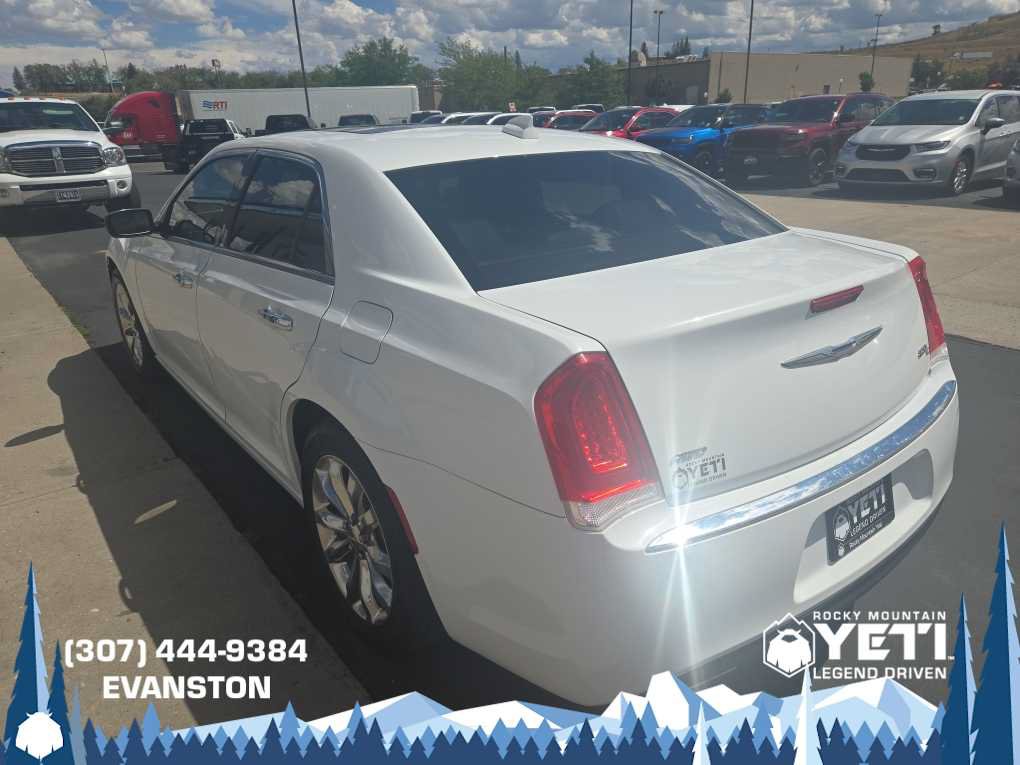 Used 2017 Chrysler 300 C AWD/4WD image 5