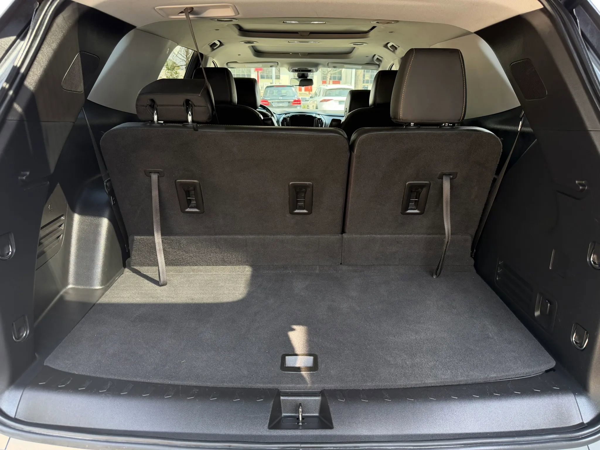 Used 2020 Chevrolet Traverse Premier image 16