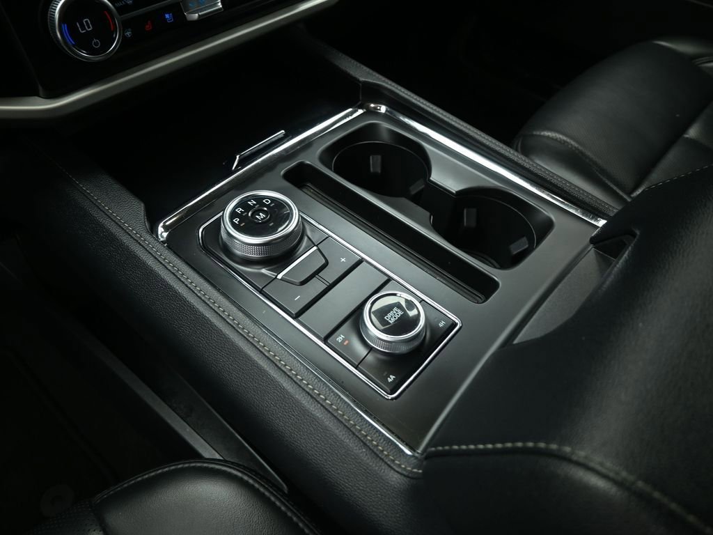 Certified 2024 Ford Expedition Max XLT image 17
