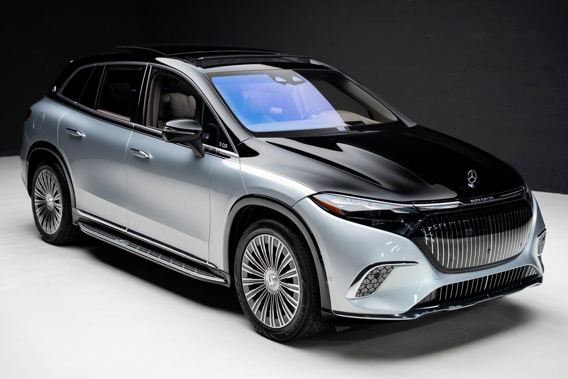 Used 2024 Mercedes-Benz Maybach EQS 680 4MATIC image 41