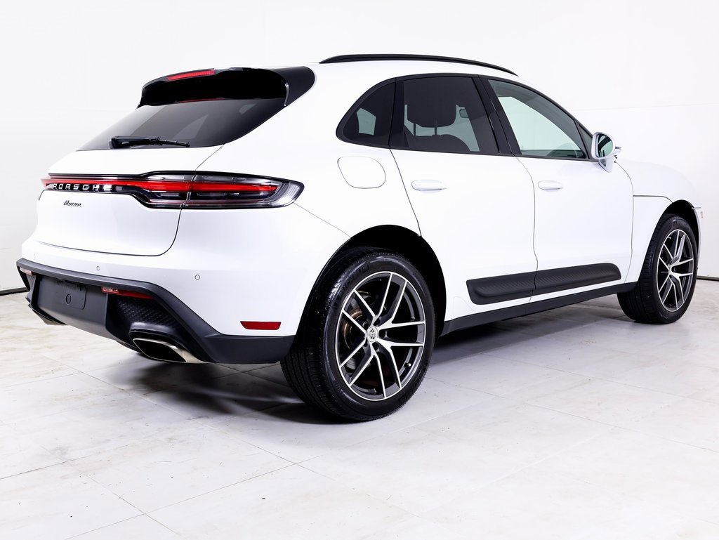 Certified 2024 Porsche Macan w/ Premium Plus Package image 27
