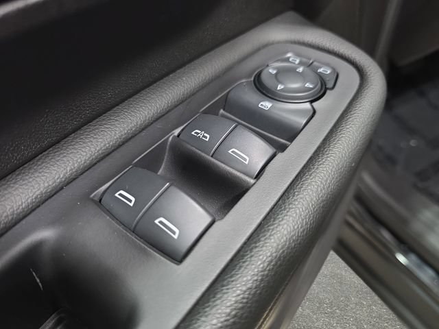 Used 2024 GMC Terrain SLE AWD/4WD image 26
