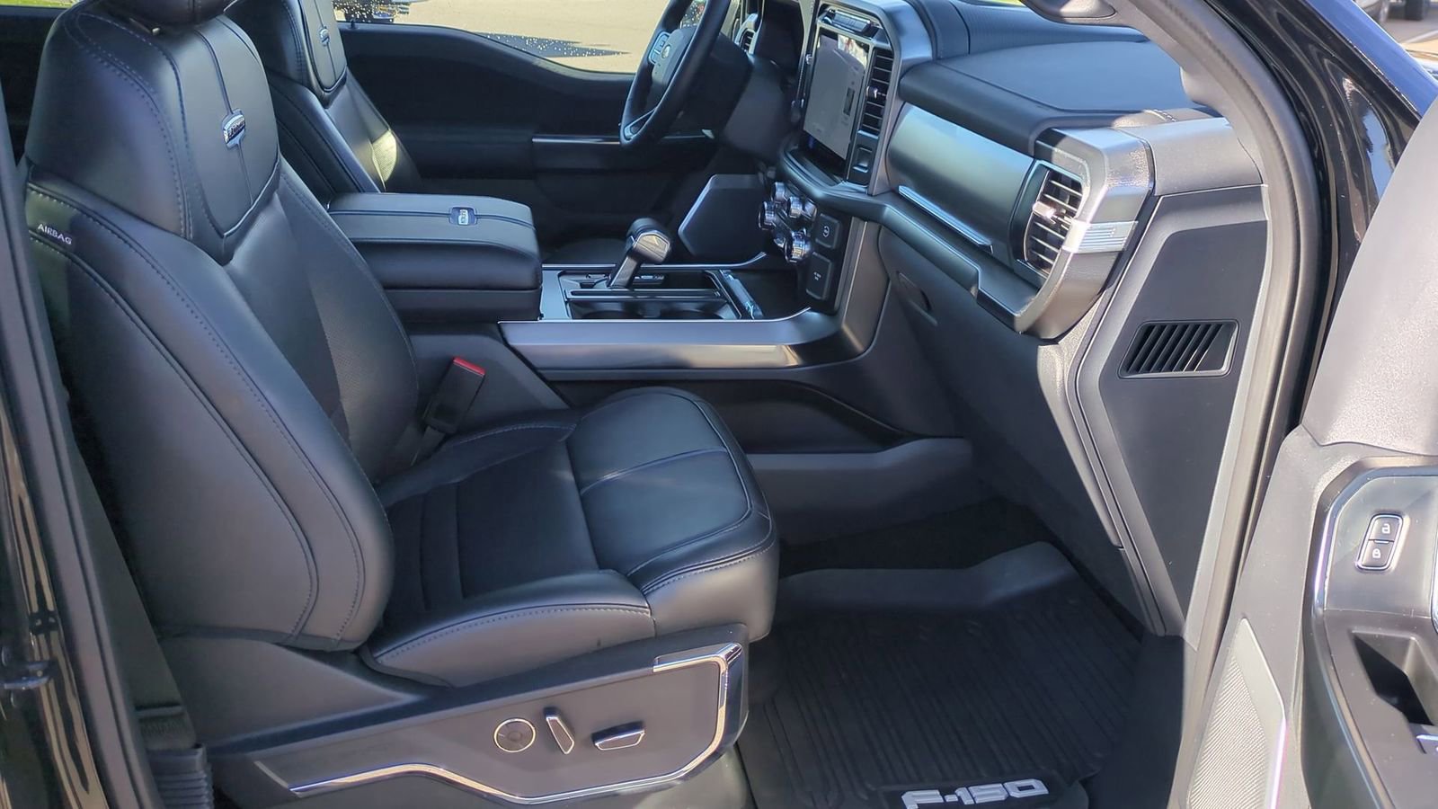 Certified 2024 Ford F150 Platinum w/ Equipment Group 702A High image 27