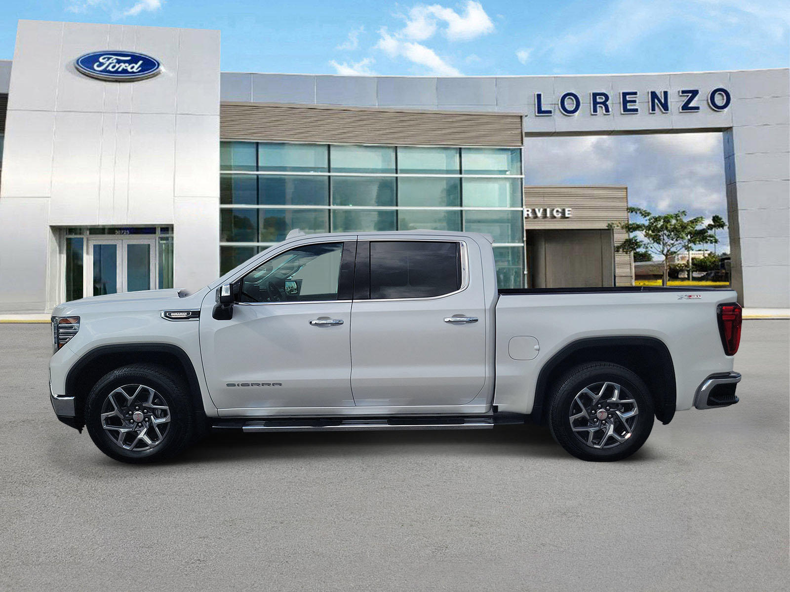 Used 2023 GMC Sierra 1500 SLT w/ SLT Premium Package AWD/4WD image 8