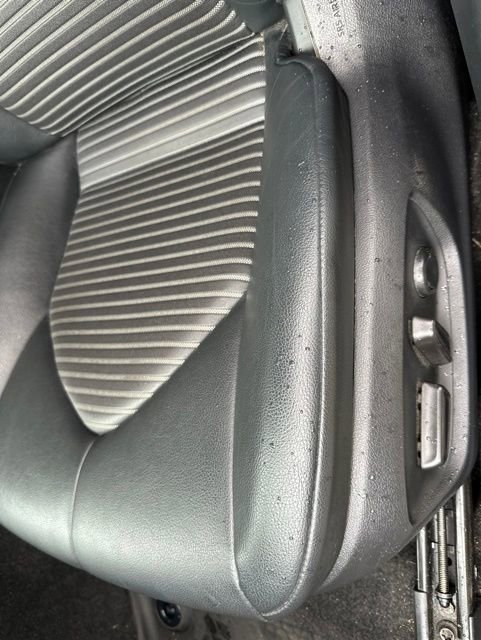 Used 2019 Toyota Camry SE FWD image 23