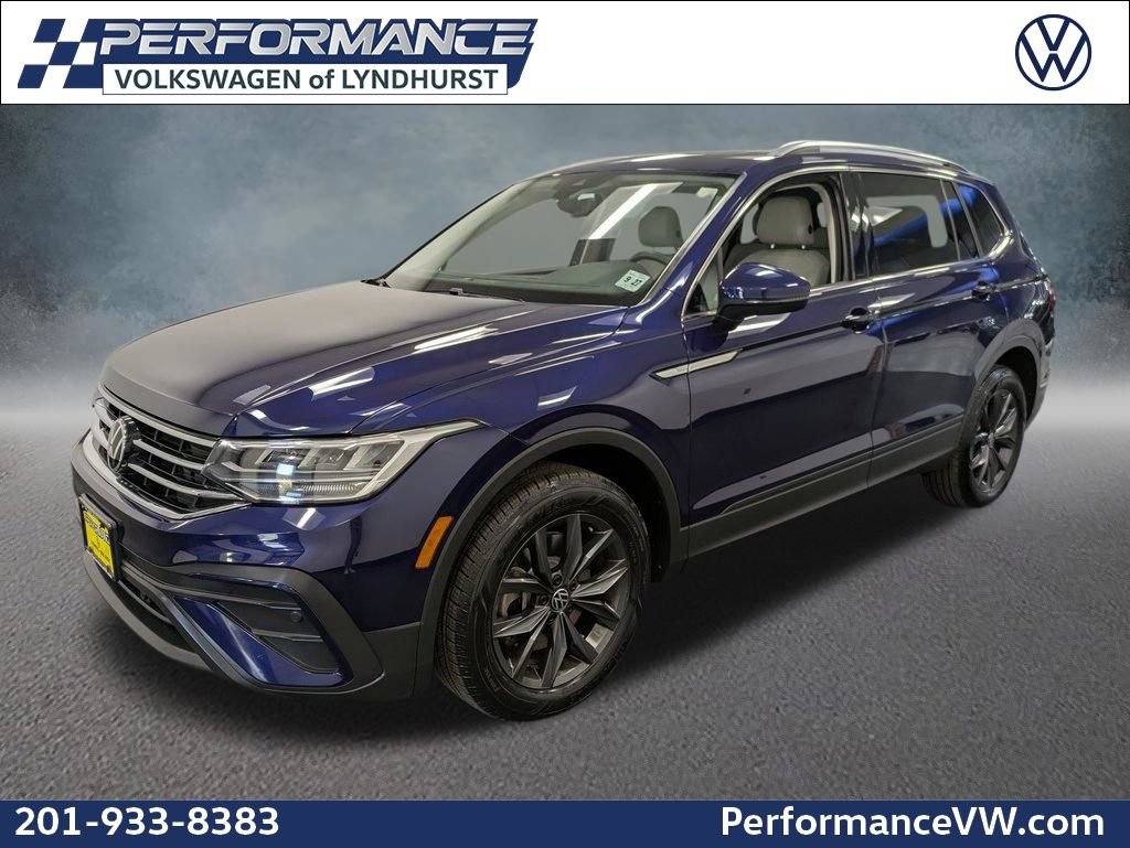 Used 2022 Volkswagen Tiguan SE w/ Panoramic Sunroof Package AWD/4WD image 1