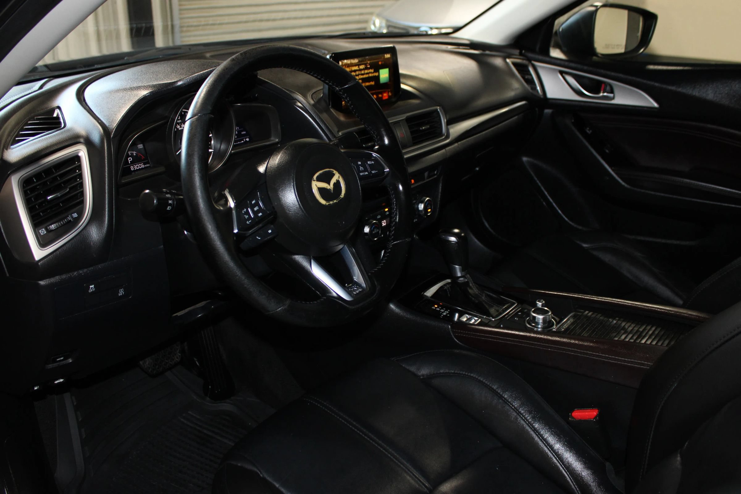 Used 2017 MAZDA MAZDA3 Touring FWD image 24