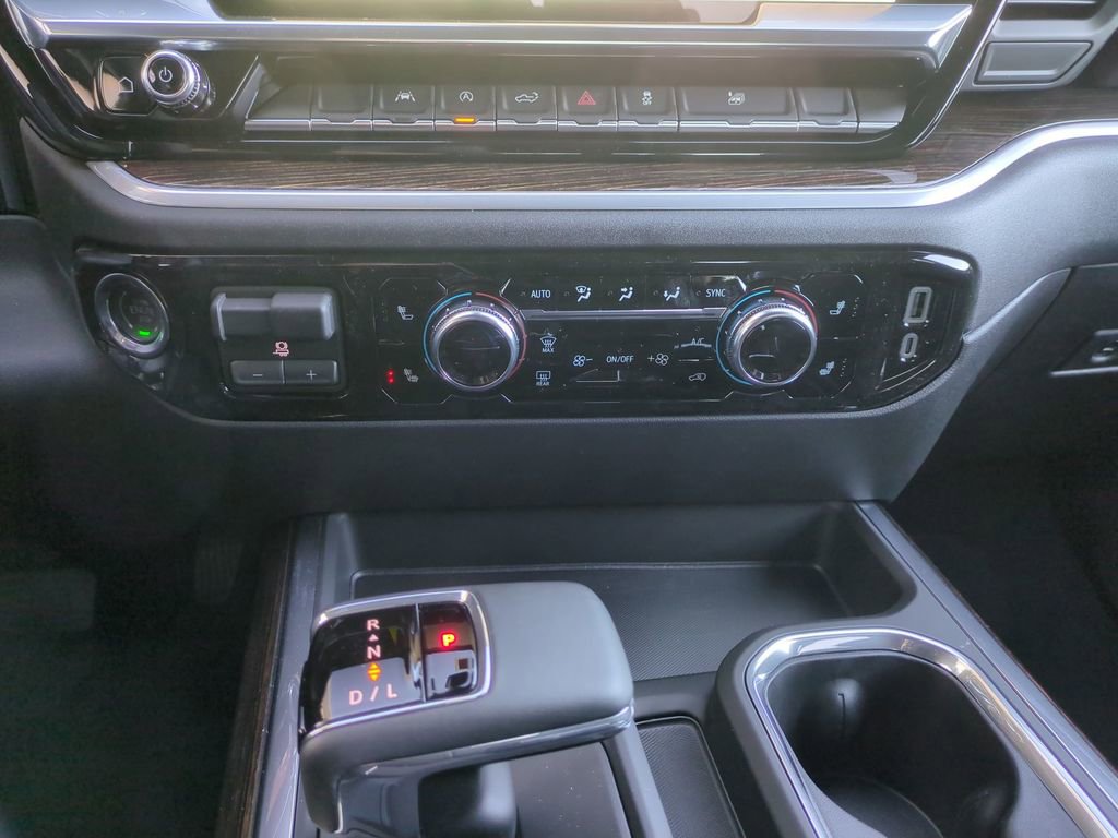 New 2026 GMC Sierra 1500 Elevation w/ Elevation Select Package AWD/4WD image 14