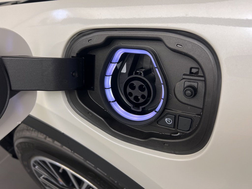 New 2025 Ford Escape SE image 33