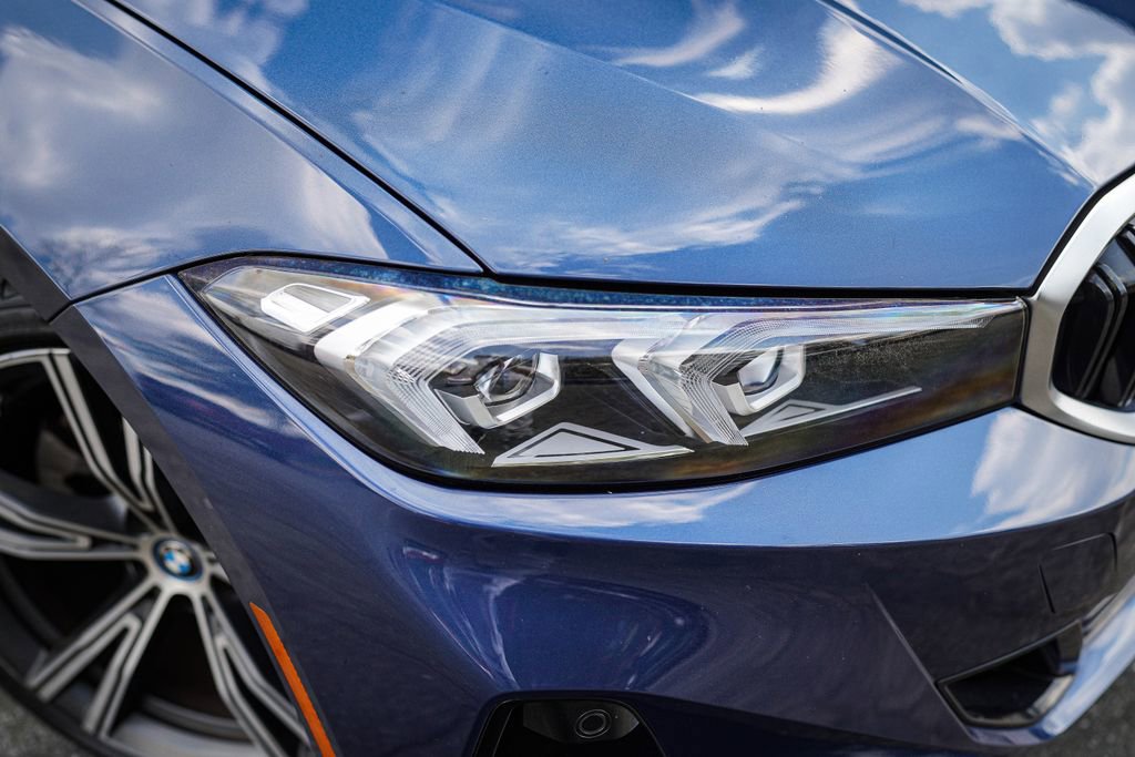 Used 2023 BMW 330e w/ Driving Assistance Package image 7