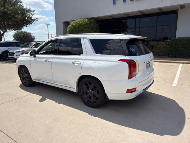 Used 2021 Hyundai Palisade Calligraphy w/ Cargo Package FWD image 3