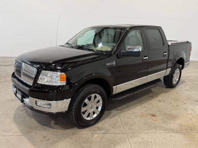 Used 2006 Lincoln Mark LT 4x4 image 2