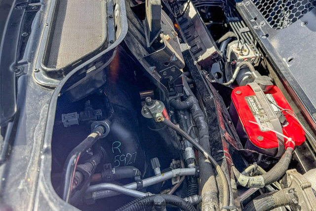 Used 2005 Ford GT RWD image 28