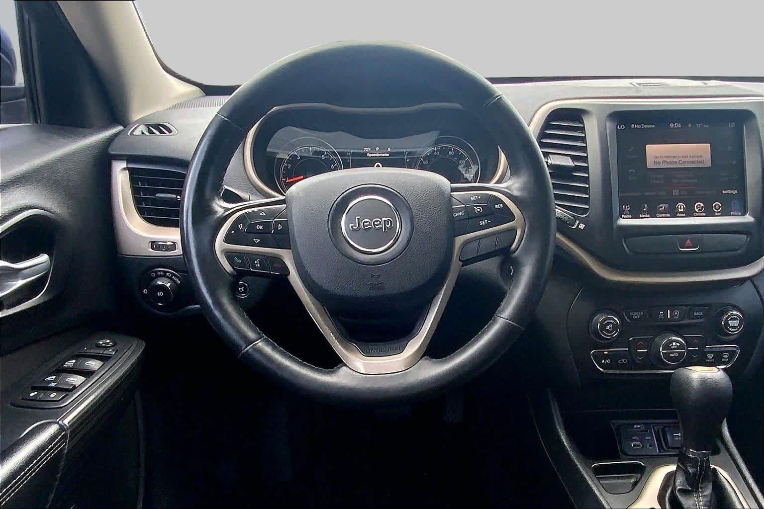 Used 2015 Jeep Cherokee Latitude w/ Comfort/Convenience Group FWD image 6