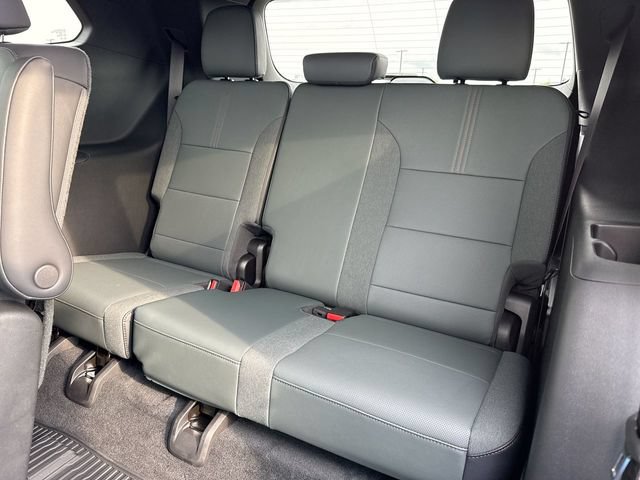 Used 2024 GMC Acadia AT4 w/ Luxury Package AWD/4WD image 24