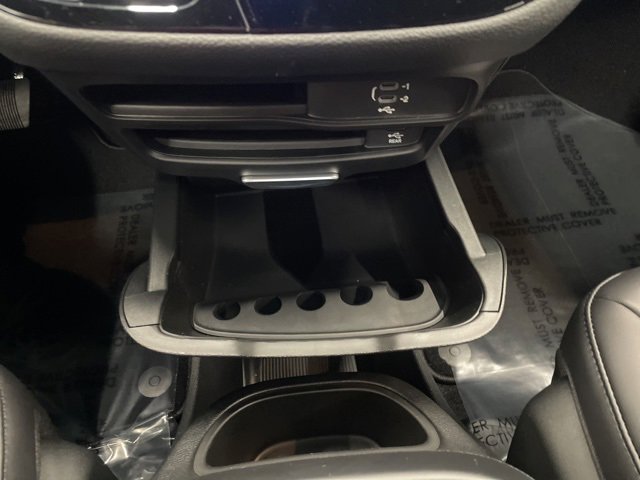 New 2026 Chrysler Pacifica Select image 23