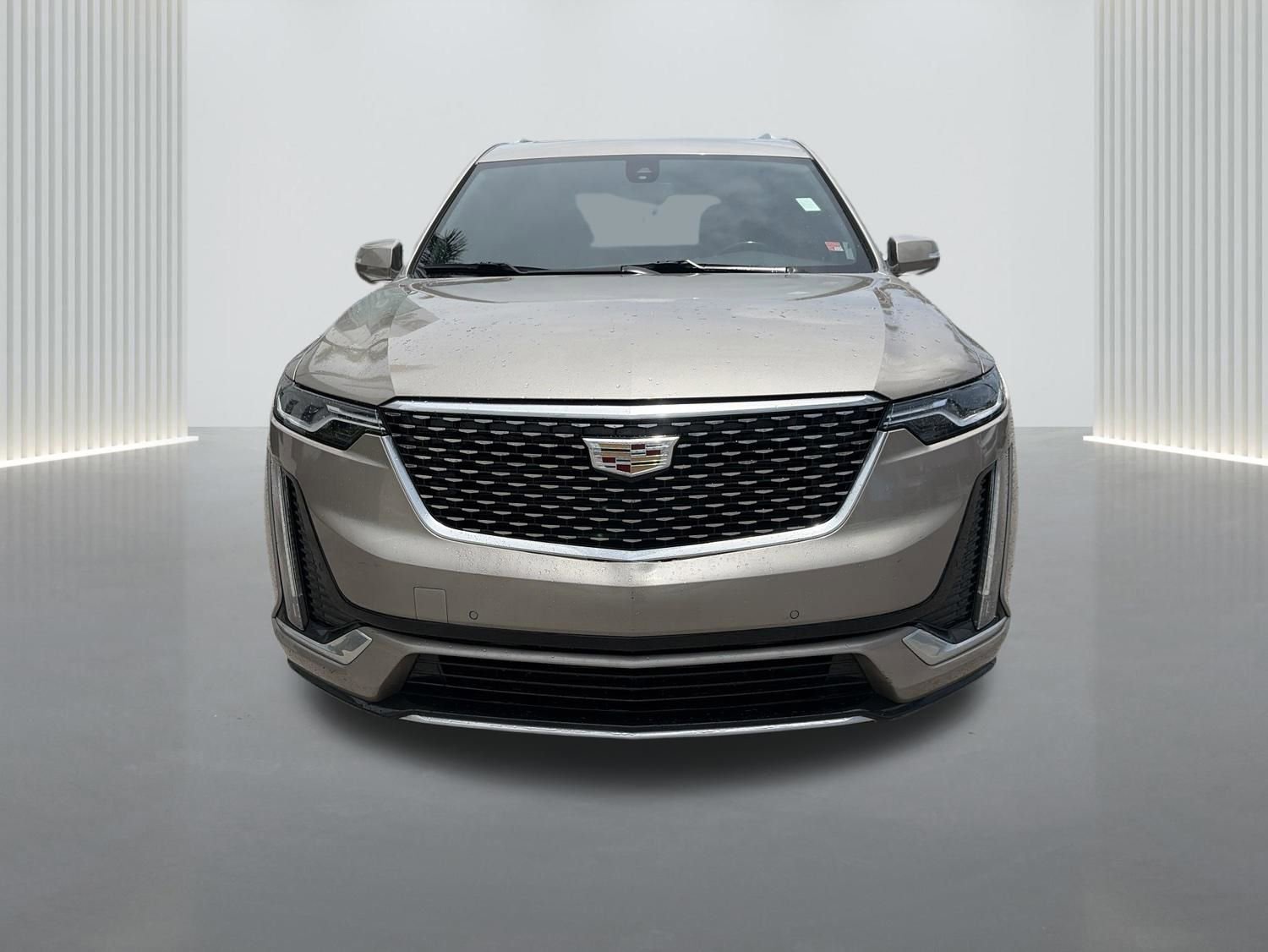 Used 2023 Cadillac XT6 Luxury FWD image 1