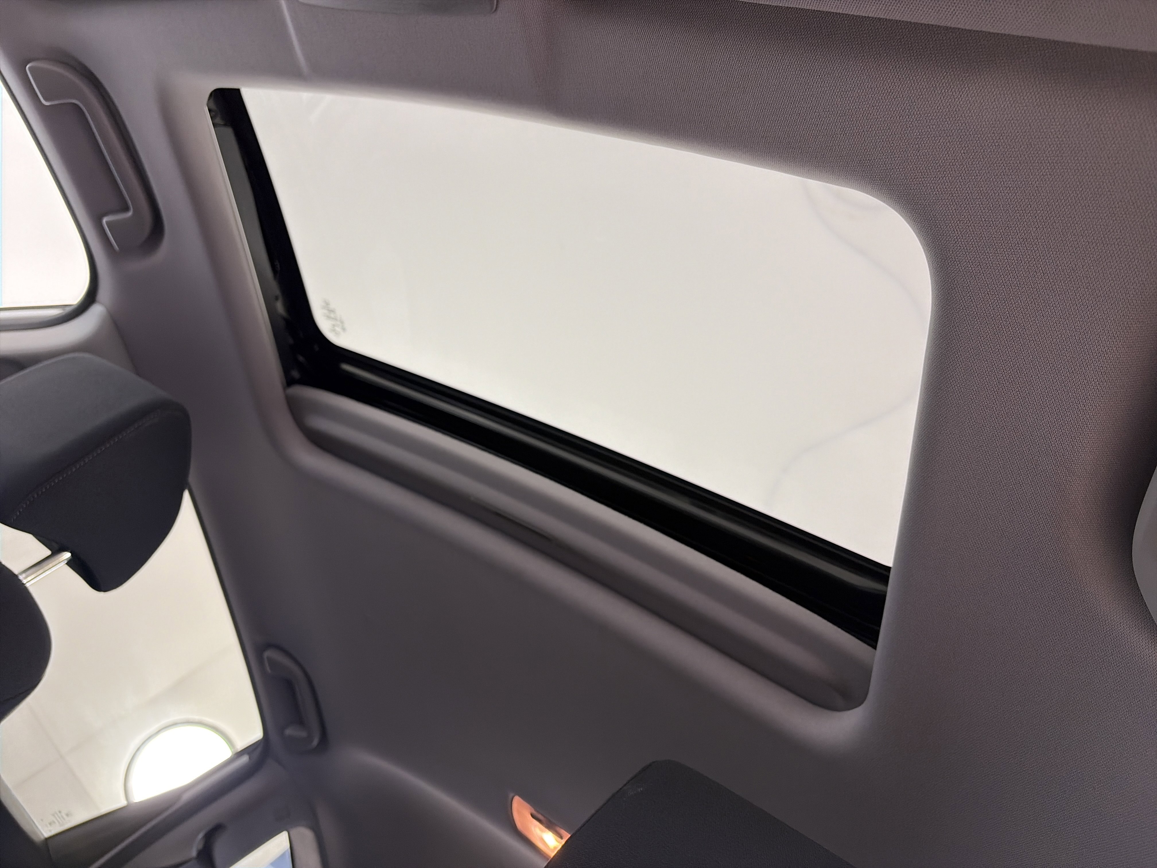 Used 2022 Honda CR-V EX image 17