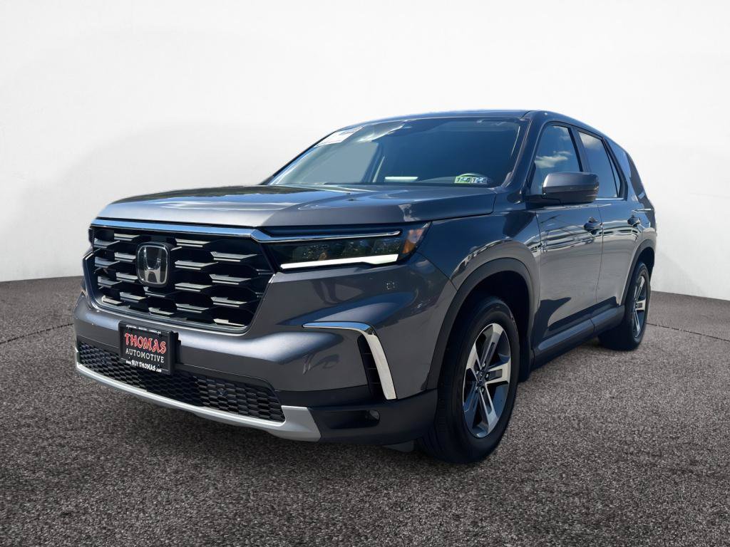 Used 2025 Honda Pilot EX-L image 3