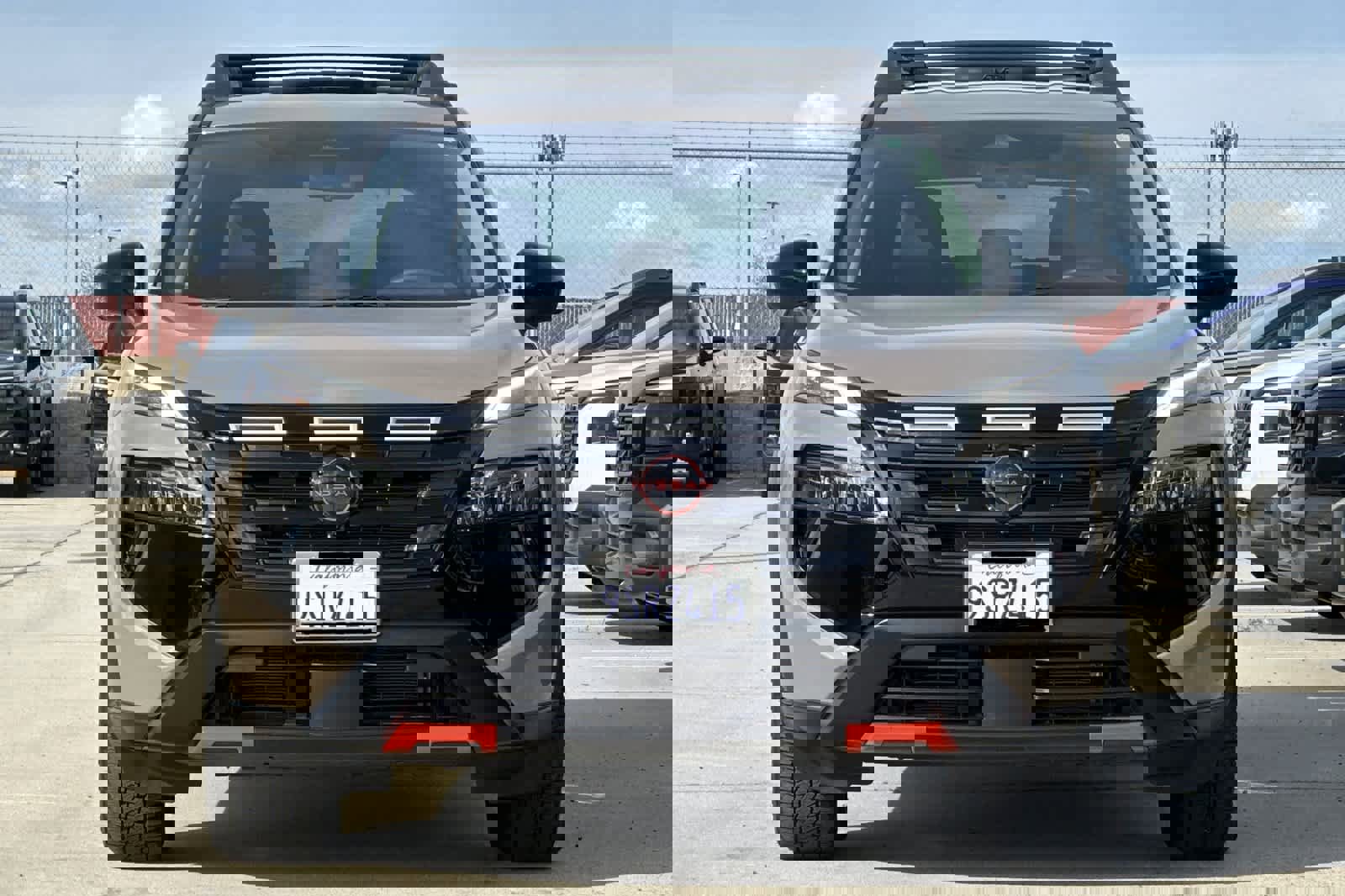 Used 2025 Nissan Rogue SV image 8