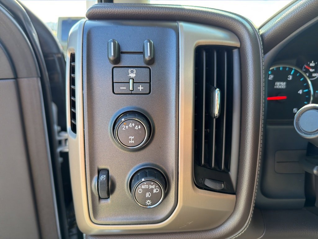 Used 2018 GMC Sierra 3500 Denali w/ Duramax Plus Package image 50