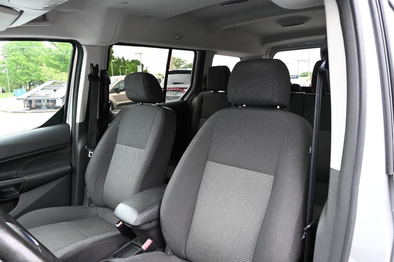 Used 2018 Ford Transit Connect XL FWD image 17