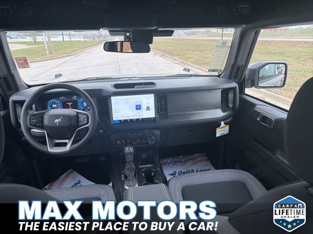 New 2025 Ford Bronco 4-Door image 19