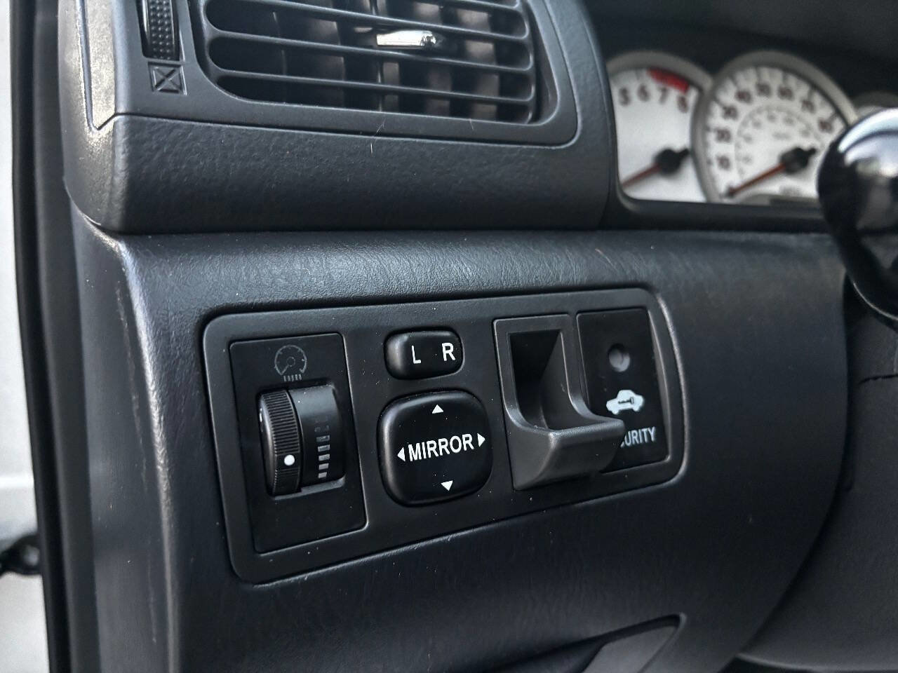 Used 2006 Toyota Corolla S image 20