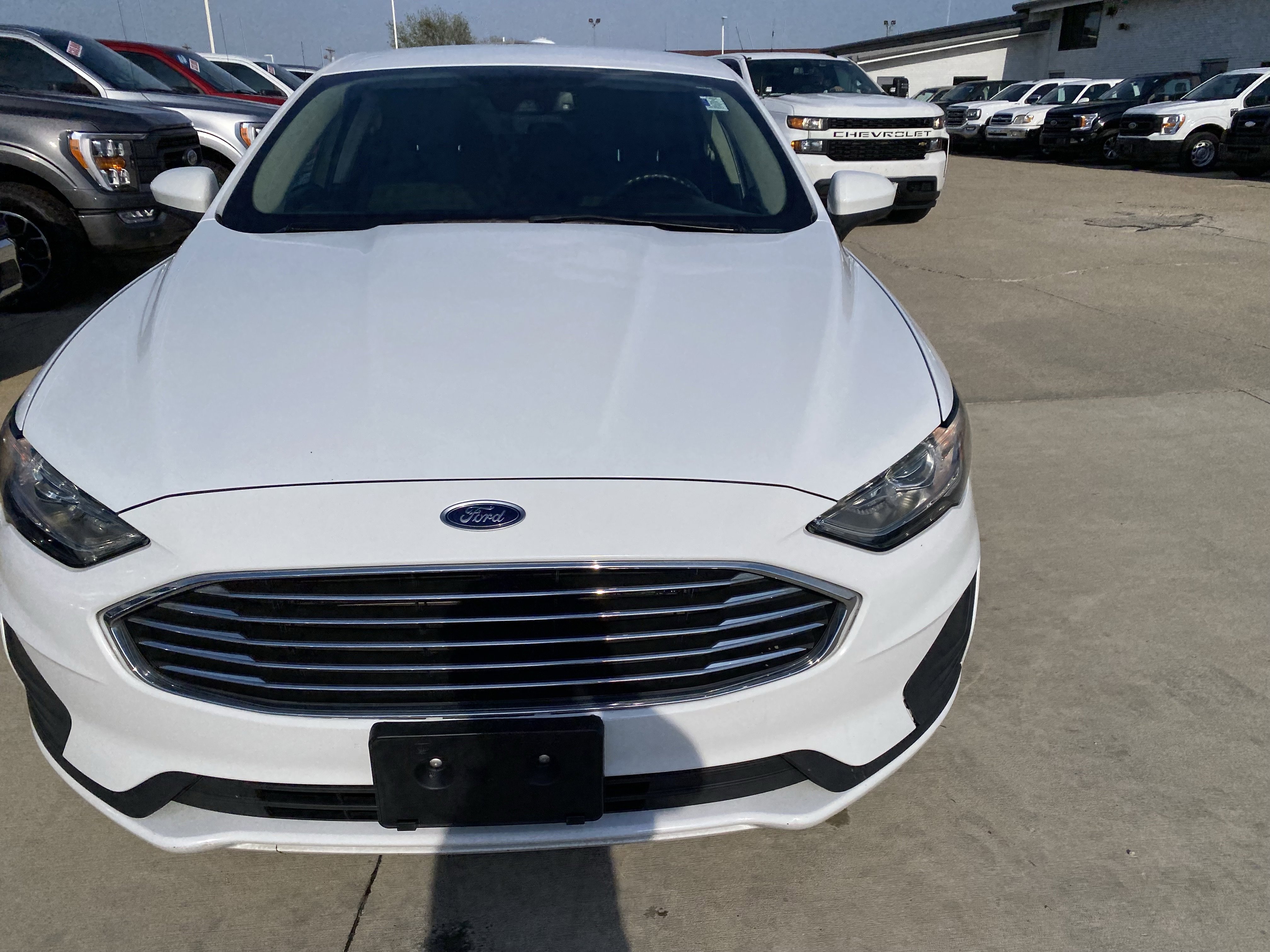 Used 2019 Ford Fusion SE FWD image 5