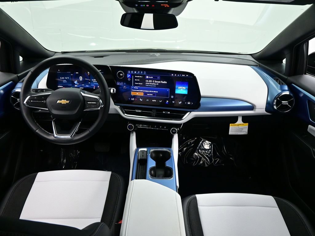 Used 2026 Chevrolet Equinox EV LT image 13
