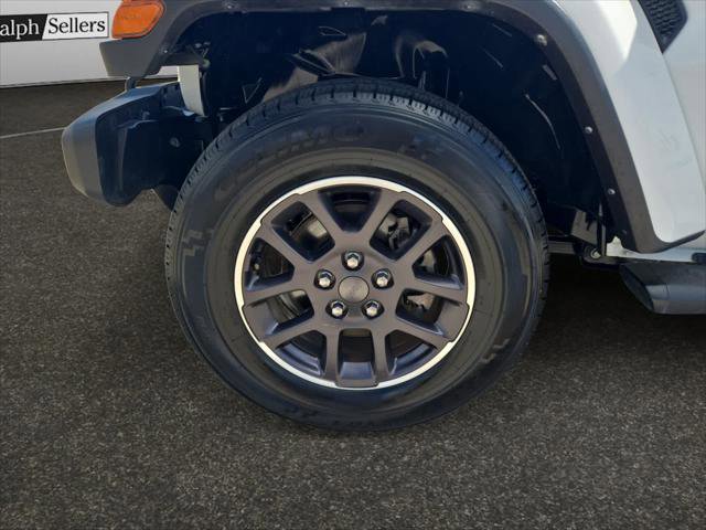 Certified 2023 Jeep Gladiator Overland AWD/4WD image 14