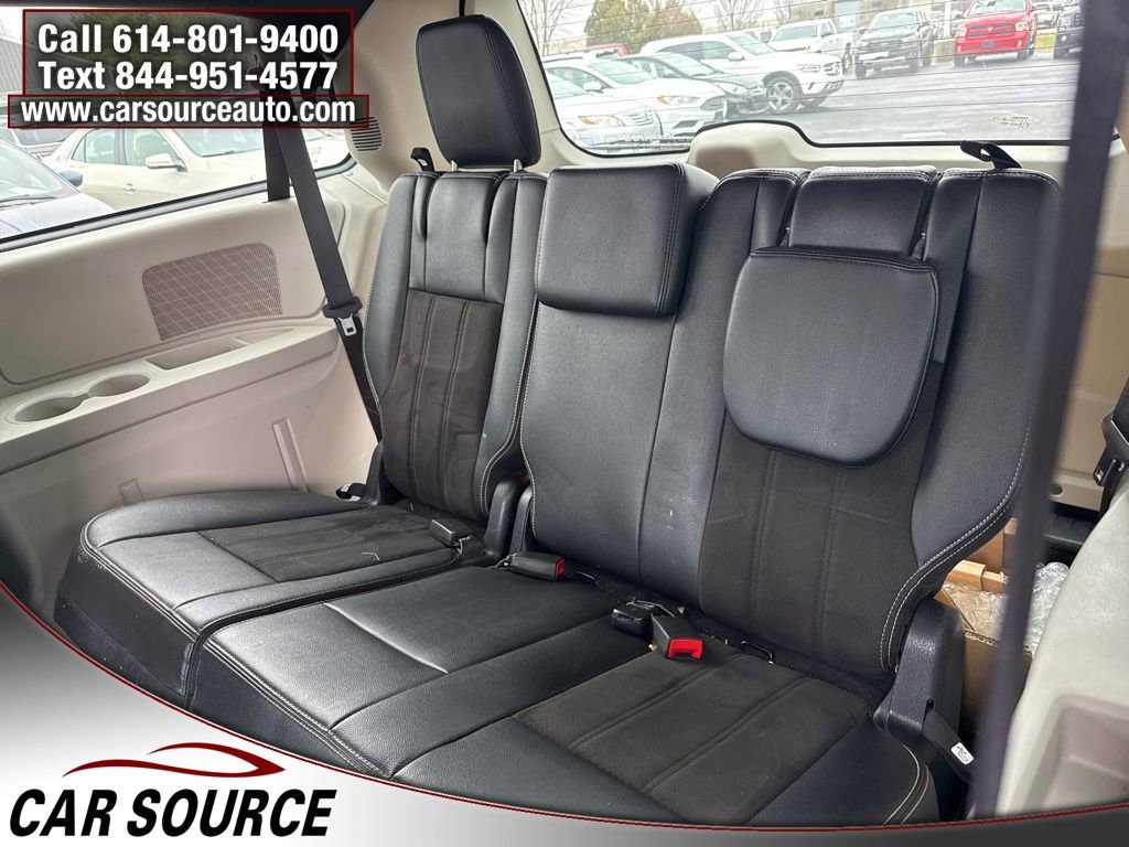 Used 2019 Dodge Grand Caravan SXT image 20